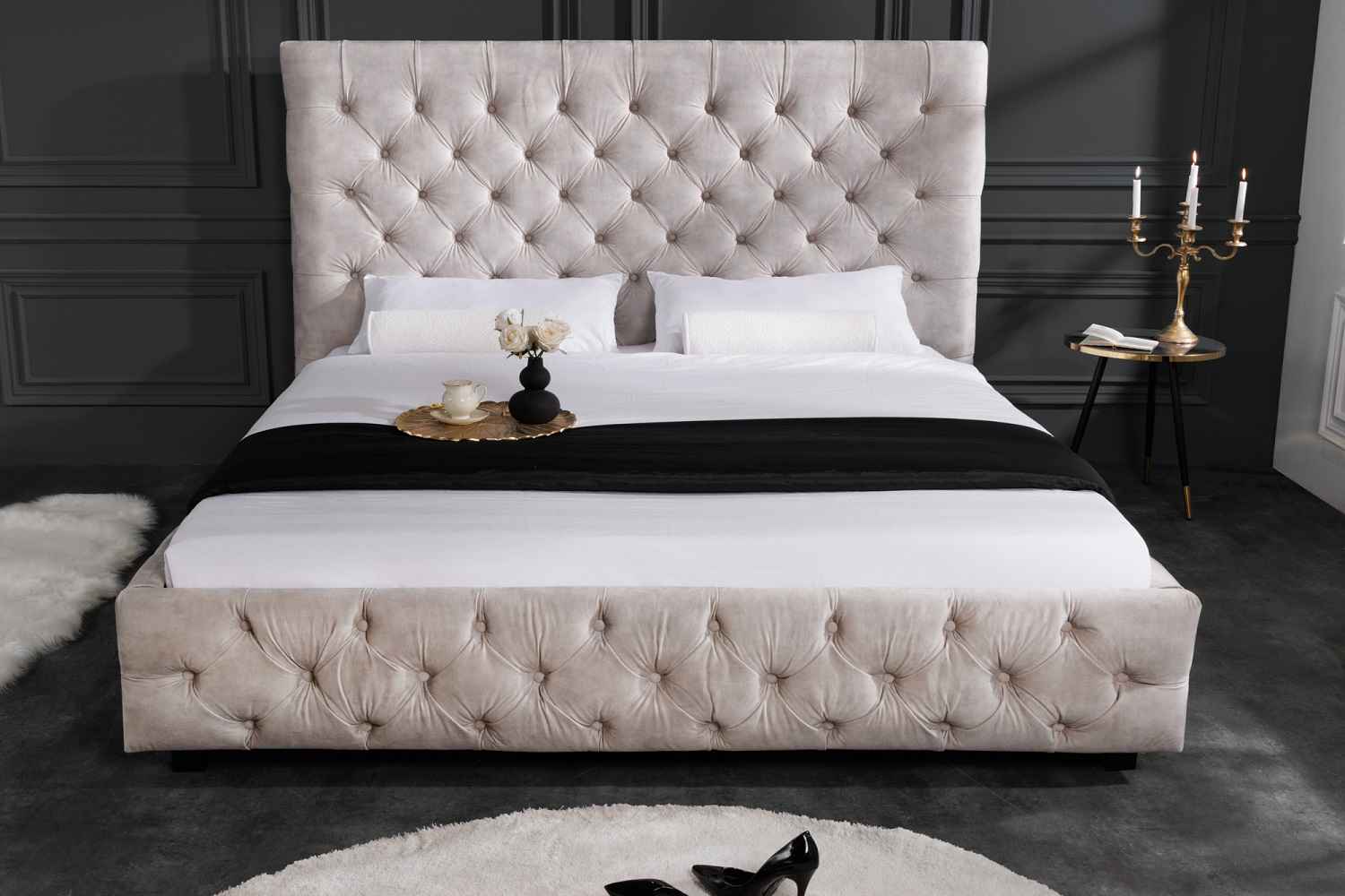 Designová postel Laney 160 x 200 cm šampaňský samet