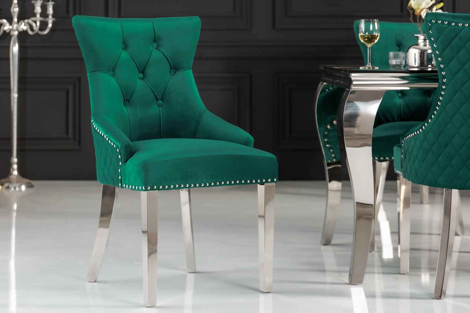 Levně LuxD Designová židle Queen Lví hlava smaragdově-zelený samet