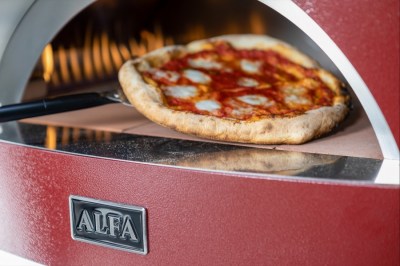 pizza-pec-brio-hybrid-na-plyn-i-drevo-antique-red-5